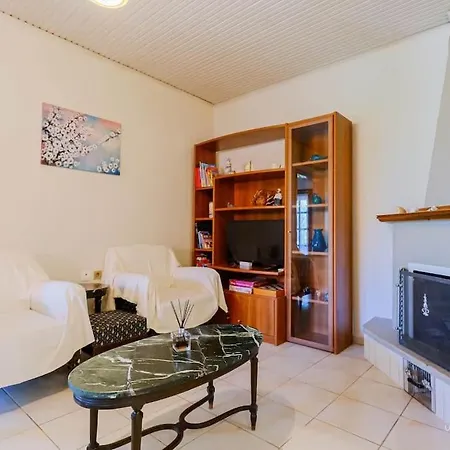 Sea The Day Beachfront 3-bdrm House, Appartamento Nea Skioni