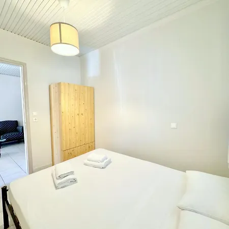 Sea The Day Beachfront 3-bdrm House,