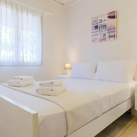 شقة Sea The Day Beachfront 3-bdrm House, نيا سكيوني