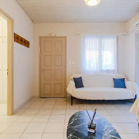 Sea The Day Beachfront 3-bdrm House, شقة