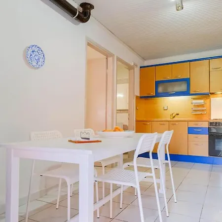 شقة Sea The Day Beachfront 3-bdrm House, نيا سكيوني
